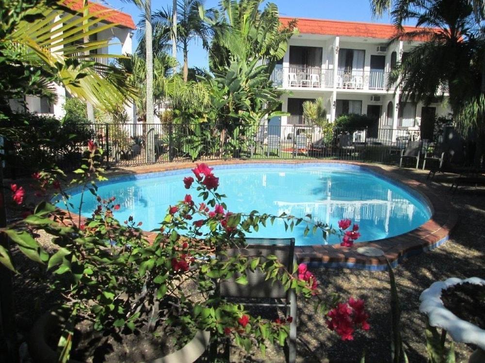 Tower Court Motel - Adults Only Haven Hervey Bay Exterior foto