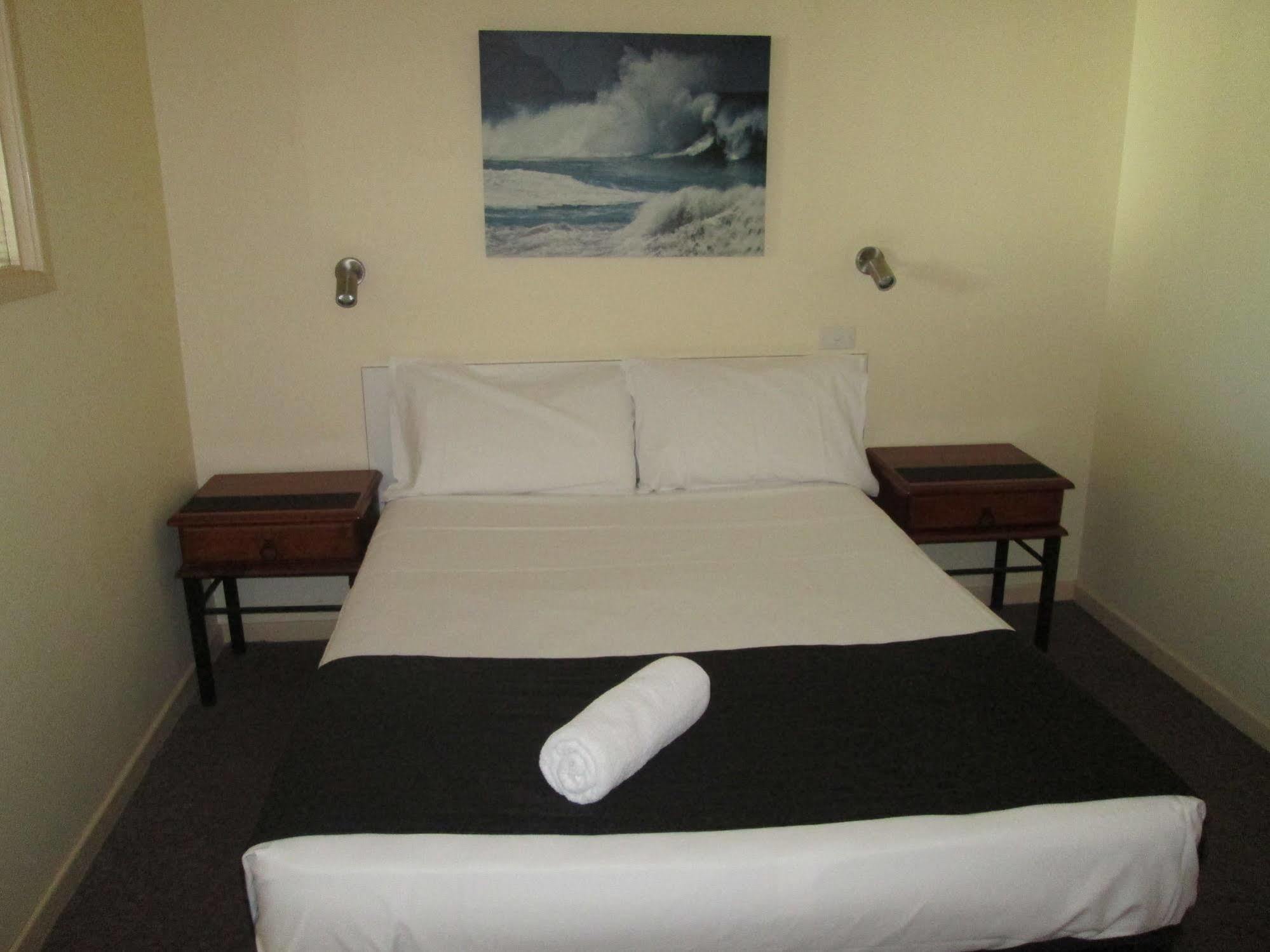 Tower Court Motel - Adults Only Haven Hervey Bay Exterior foto